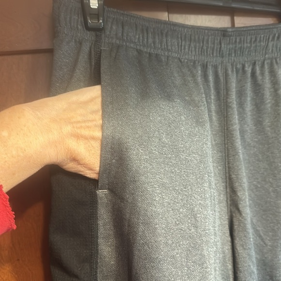 Climacool shorts with pockets - Picture 4 of 10